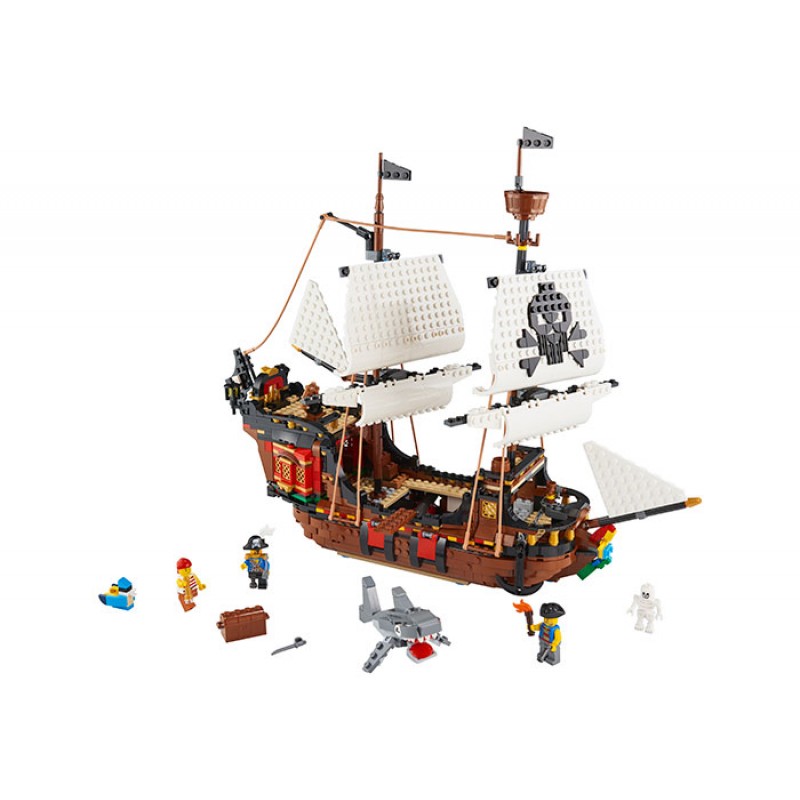 Corabie de pirati LEGO Creator