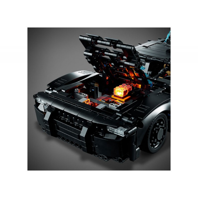 THE BATMAN BATMOBIL 42127 LEGO Technic