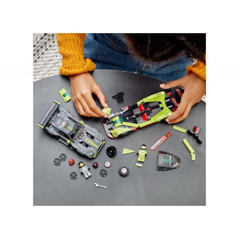 Pachet Dublu Aston Martin LEGO Speed Champions