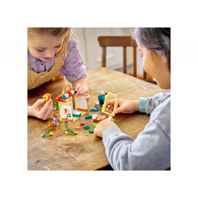 Pizzeria Heartlake City LEGO Friends 41705