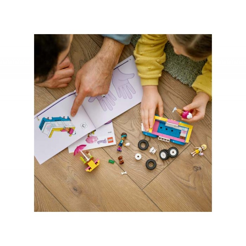 Furgoneta cu inghetata LEGO Friends 41715