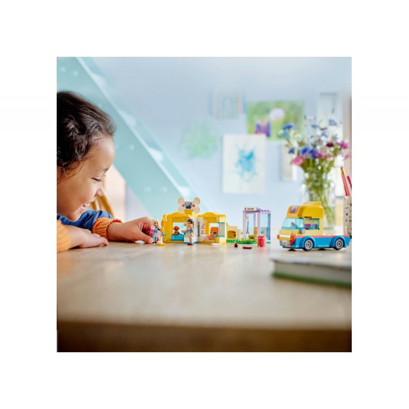 Furgoneta pentru salvarea cainilor LEGO Friends 41741