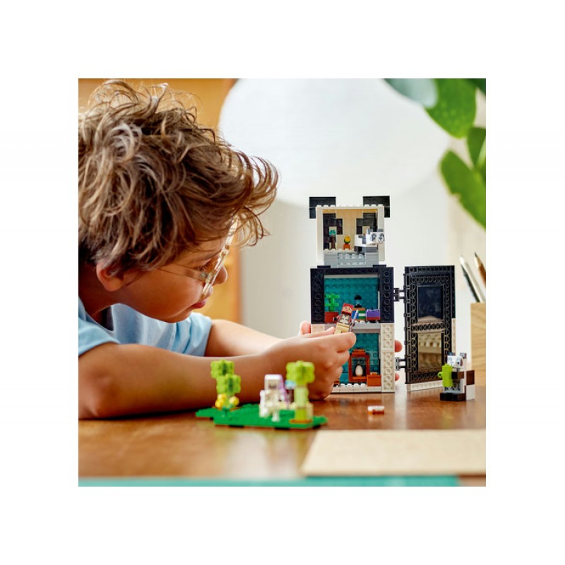 Adapostul ursilor panda LEGO Minecraft 21245
