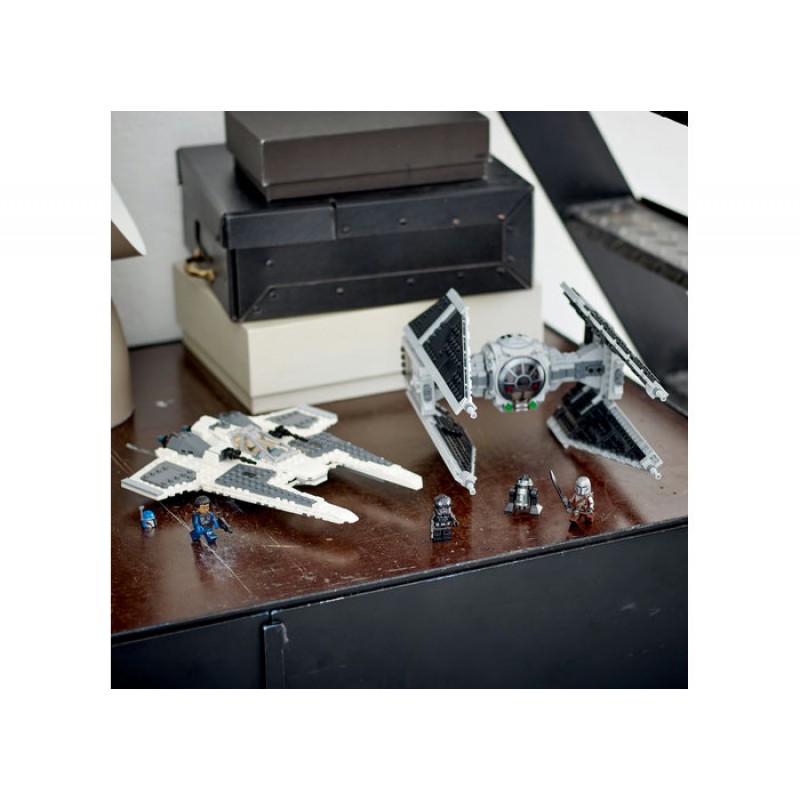 Fang Fighter mandalorian vs TIE Interceptor LEGO Star Wars 75348