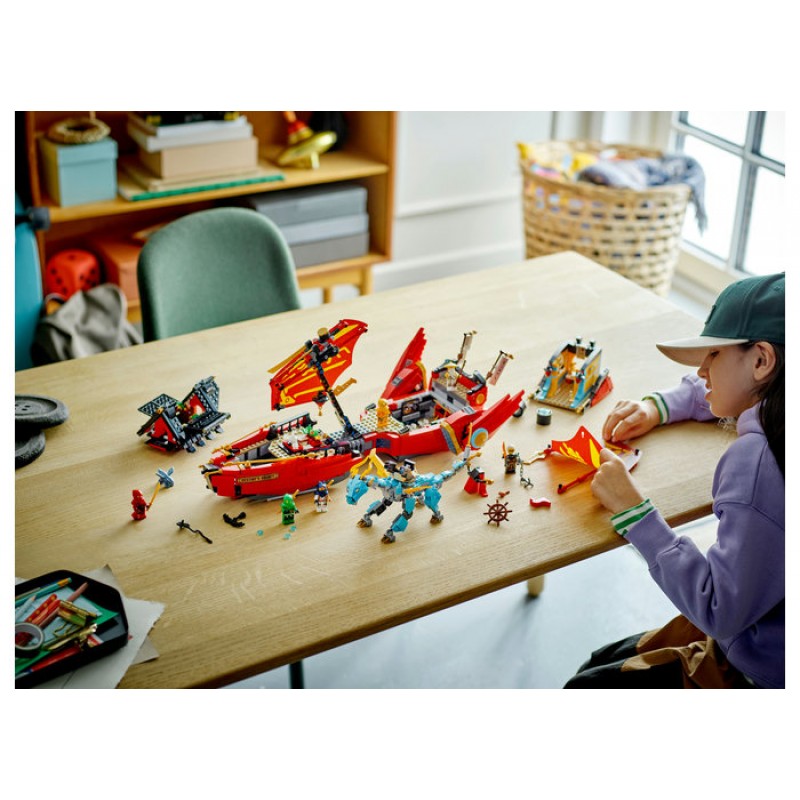 Destiny's Bounty cursa contra timp LEGO Ninjago 71797
