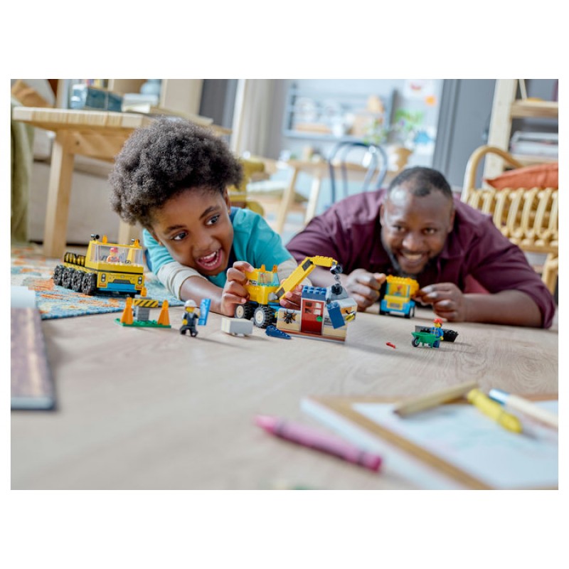 Camioane de constructie si macara cu bila pentru demolari LEGO City 60391