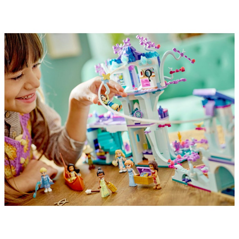 Casa fermecata din copac LEGO Disney 43215