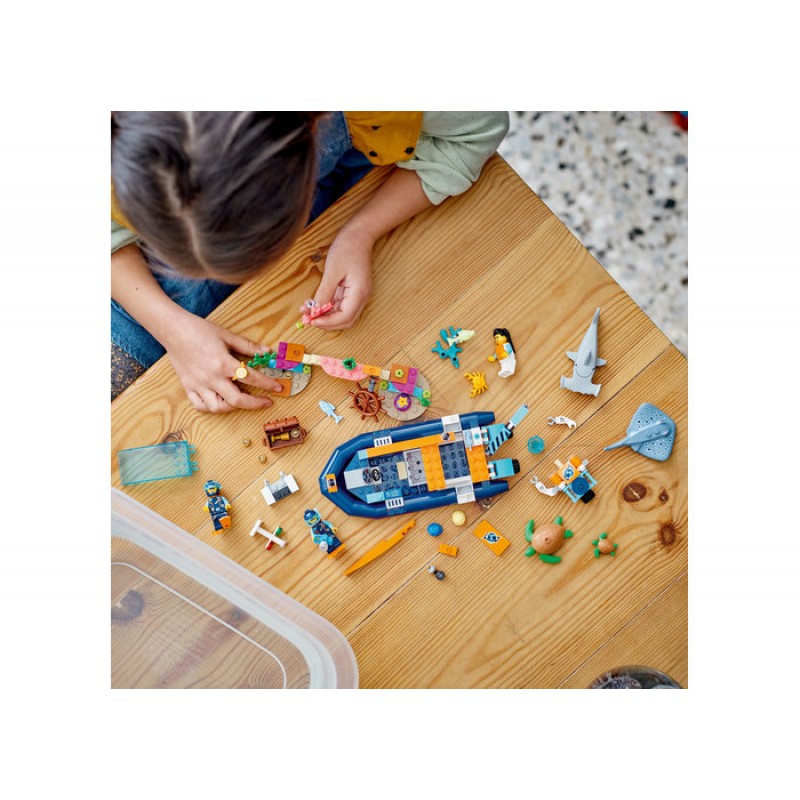 Barca pentru scufundari LEGO City 60377