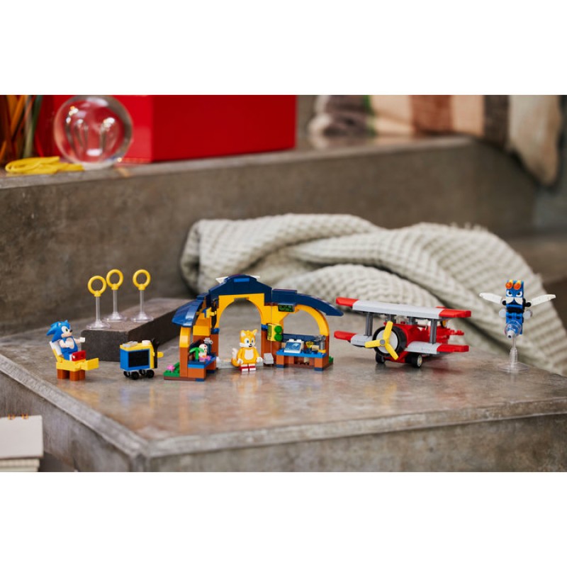 Atelierul lui Tails si avion Tornado LEGO Sonic the Hedgehog 76991