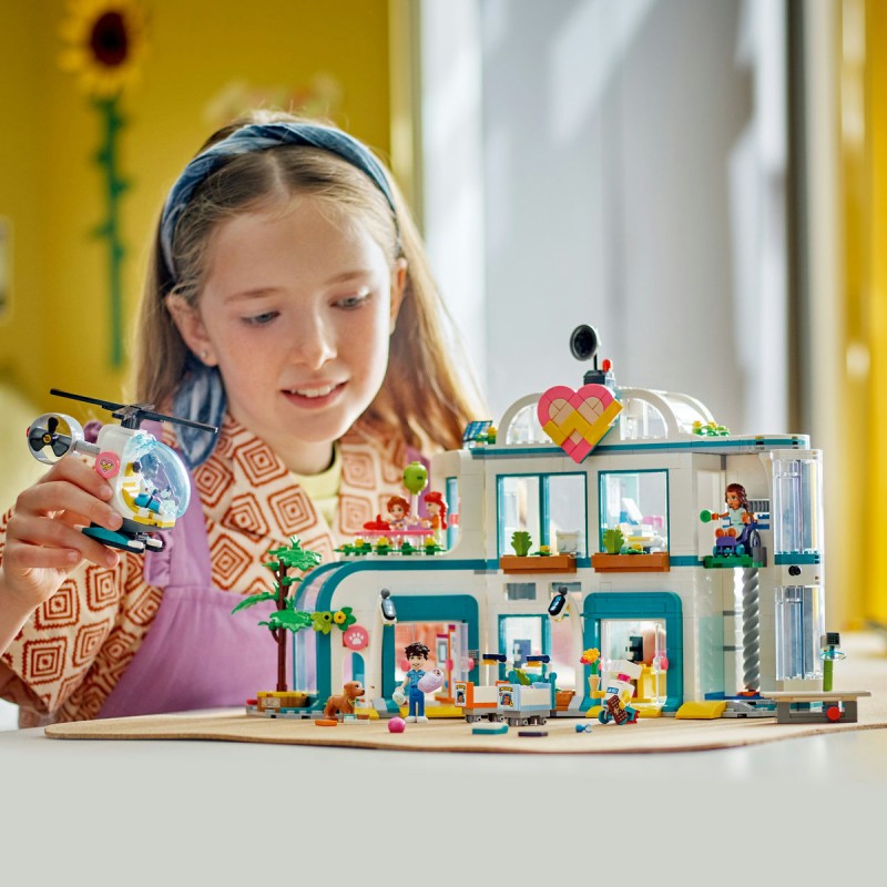 Spitalul din orasul Heartlake LEGO Friends 42621