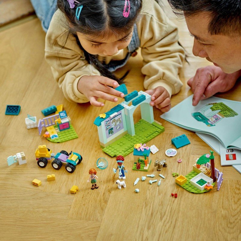 Clinica veterinara pentru animale de ferma LEGO Friends 42632