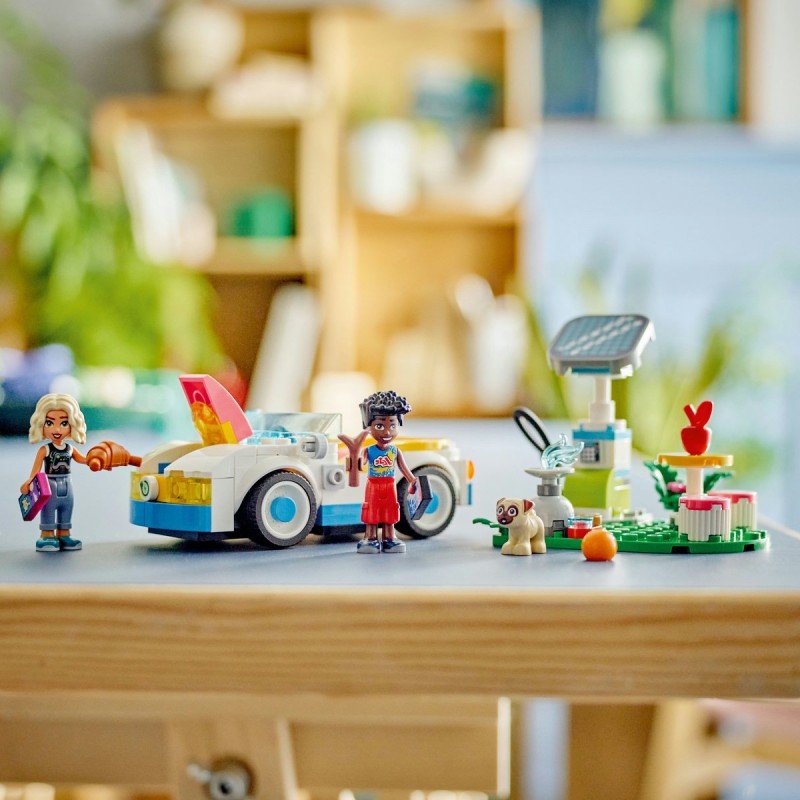 Masina electrica si statie de incarcat LEGO Friends 42609