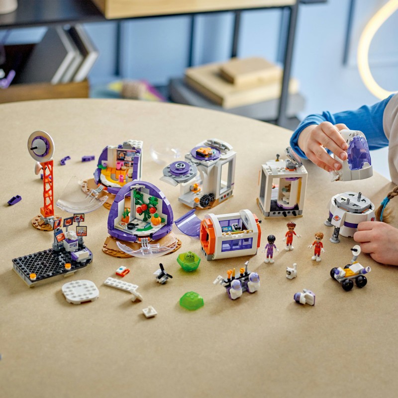 Baza spatiala si racheta pe Marte LEGO Friends 42605