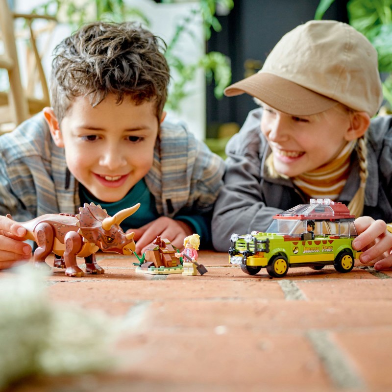 Cercetarea dinozaurului Triceratops  LEGO Jurassic World 76959