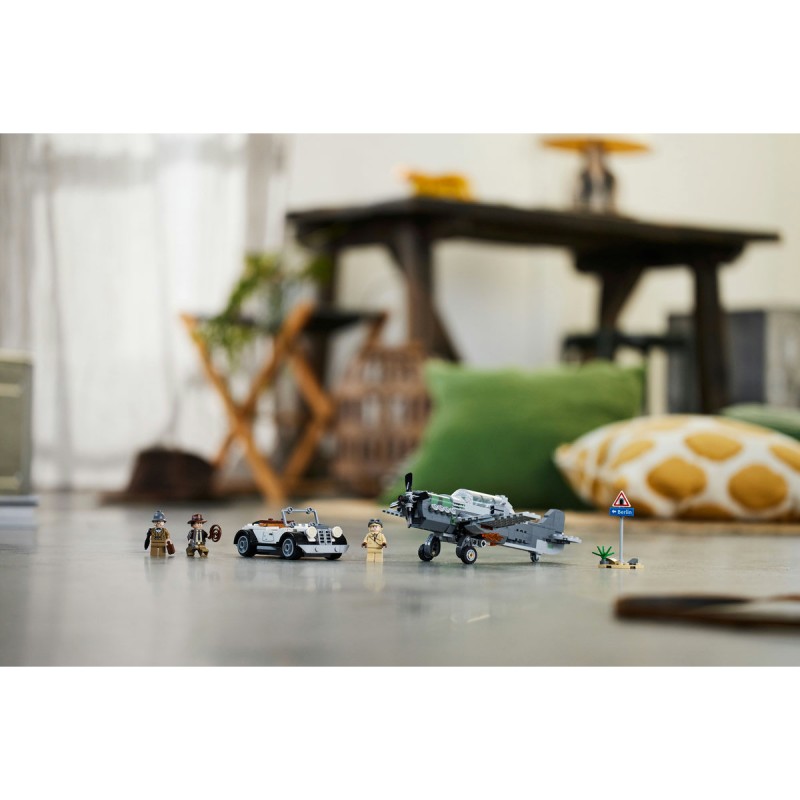 Urmarire cu avionul de vanatoare LEGO Indiana Jones 77012
