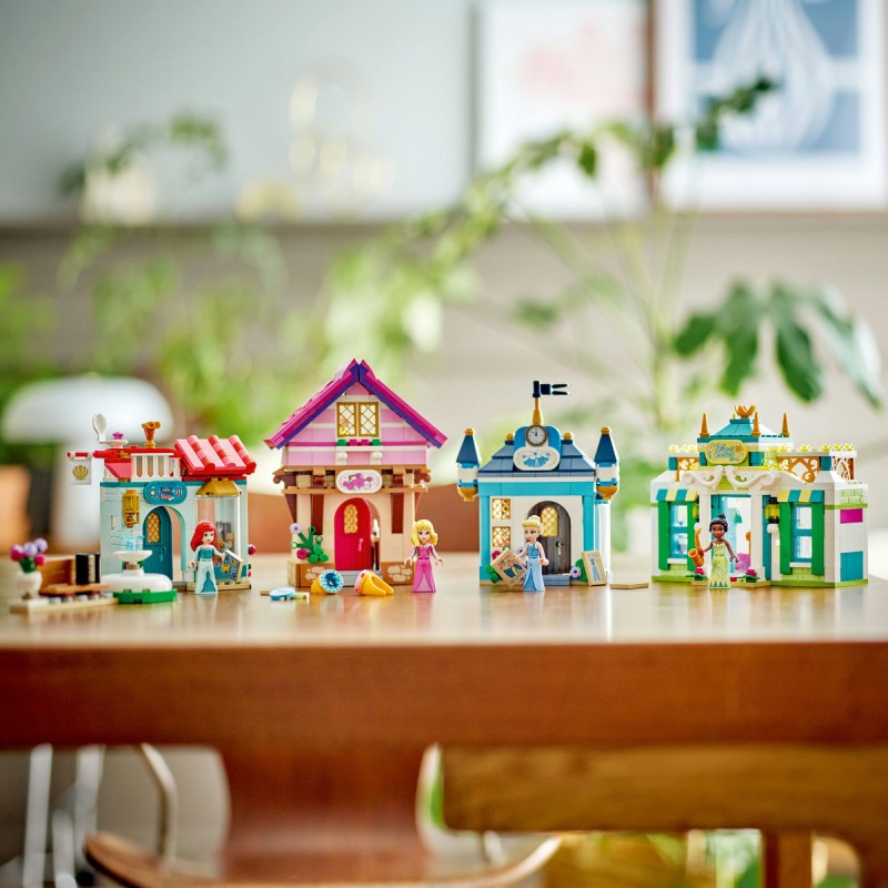 Aventura printeselor Disney la piata LEGO Disney