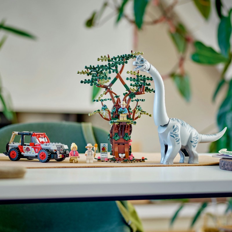 Descoperirea dinozaurului Brachiosaurus Lego Jurassic World 76960