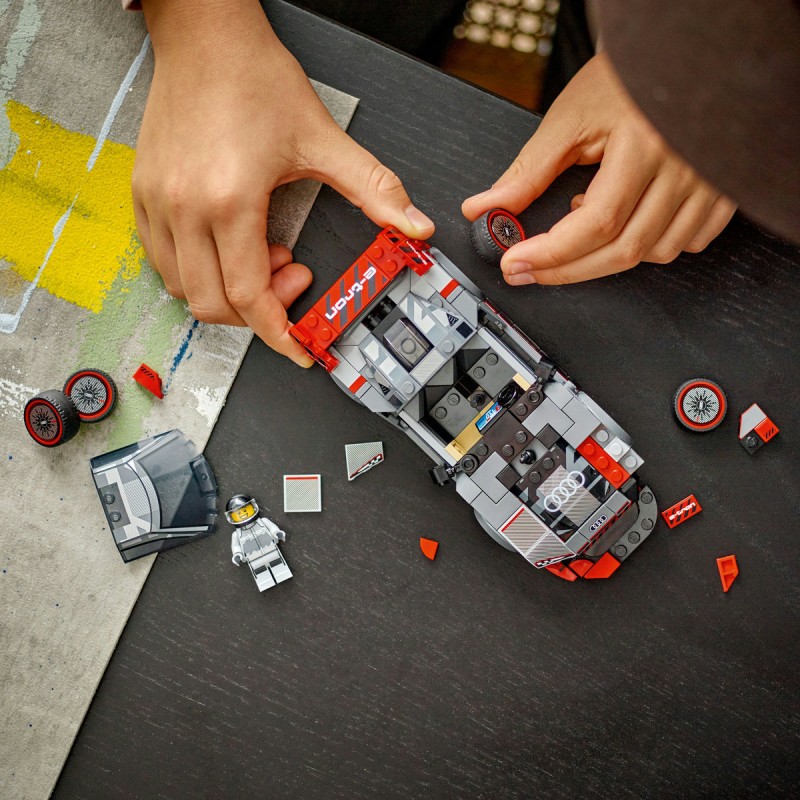 Audi S1 e tron quattro LEGO Speed Champions 76921