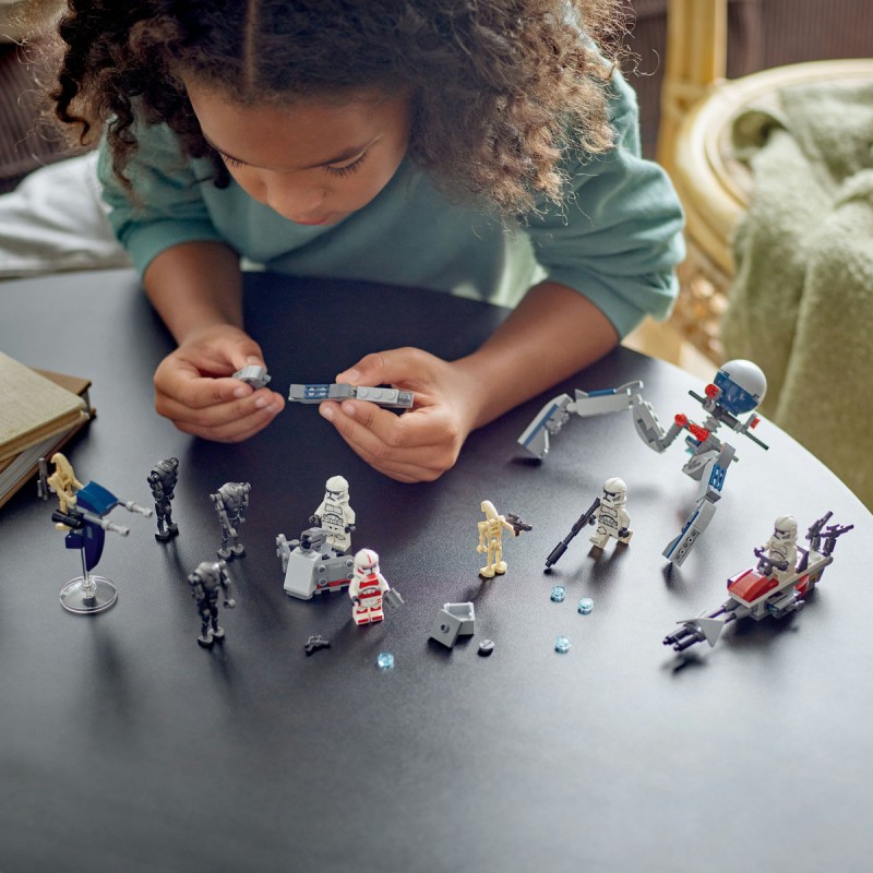 Pachet de lupta: Clone Trooper si droid de lupta LEGO Star Wars 75372