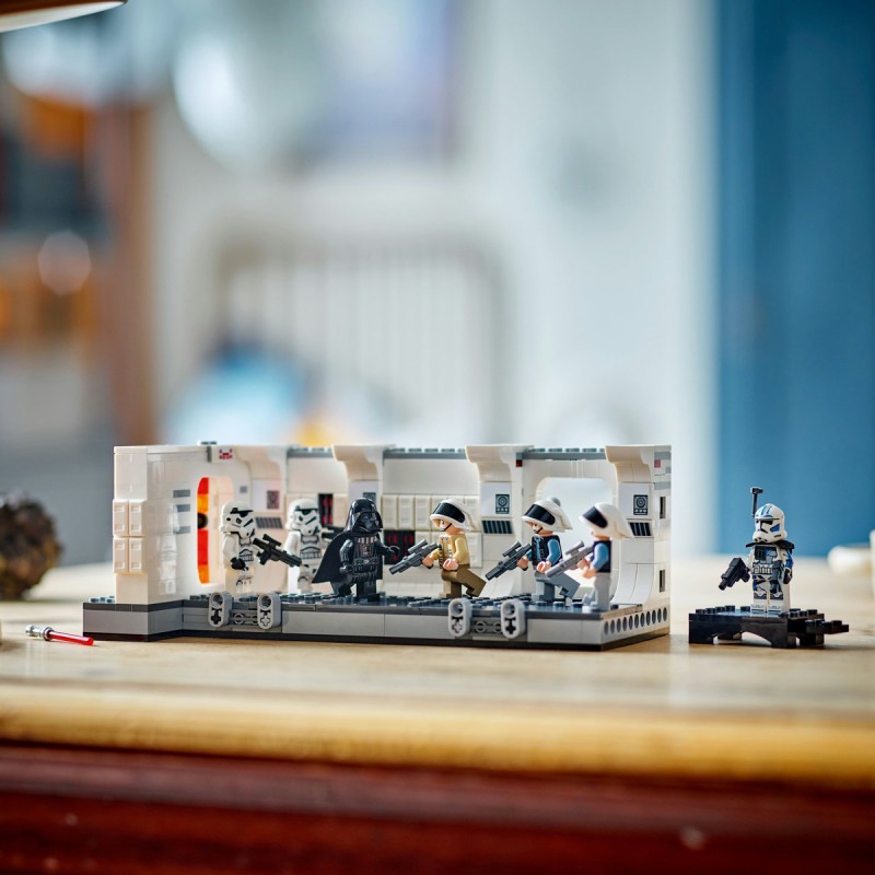 Îmbarcarea pe Tantive IV LEGO Star Wars 75387