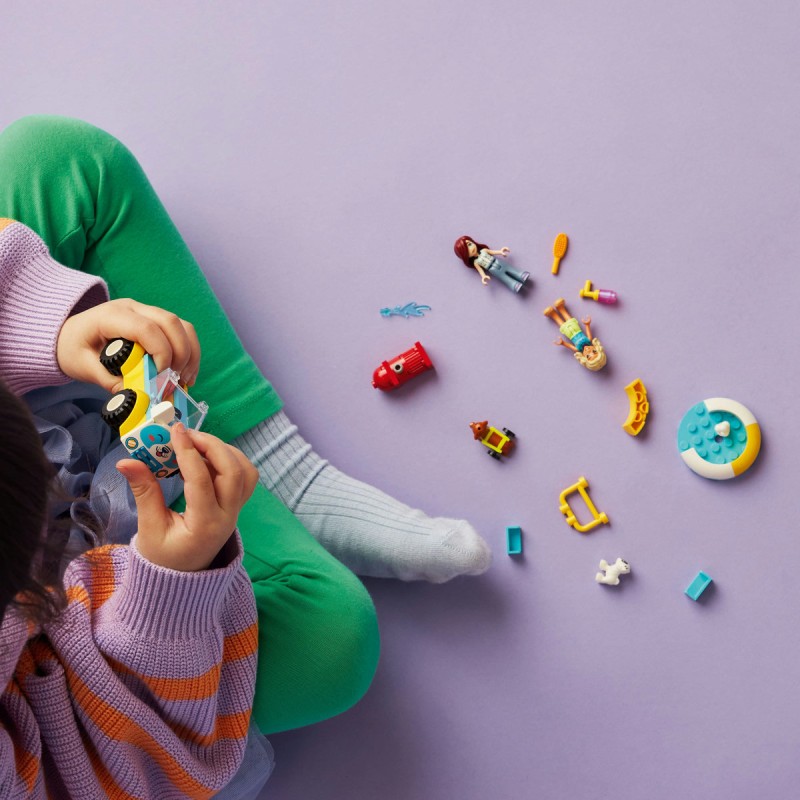 Masina pentru toaletarea cainilor LEGO Friends 42635