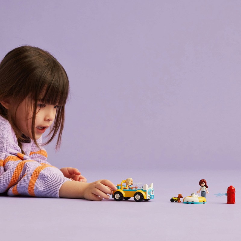Masina pentru toaletarea cainilor LEGO Friends 42635