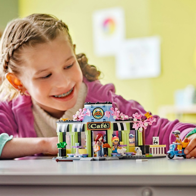 Cafenea din orasul Heartlake LEGO Friends 42618