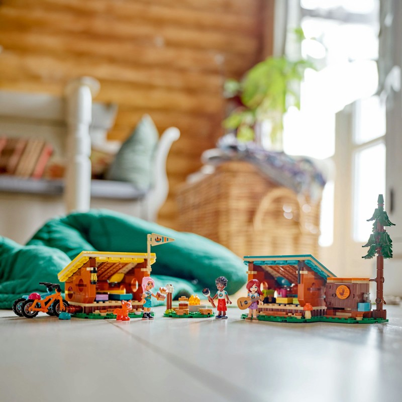 Cabane în tabara de aventuri LEGO Friends 42624