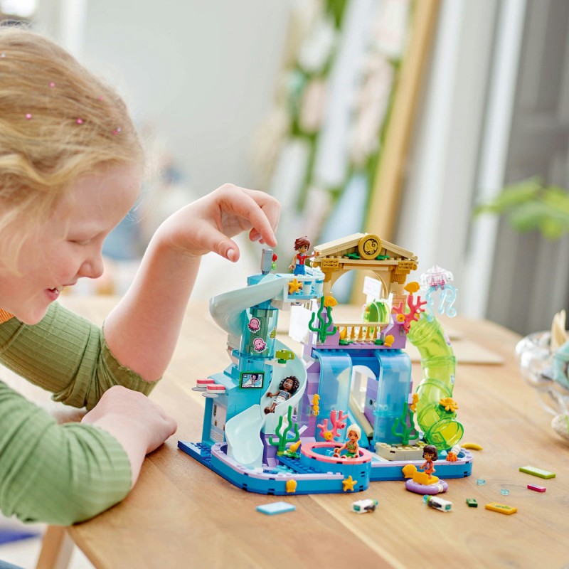 Parc acvatic din orasul Heartlake LEGO Friends 42630