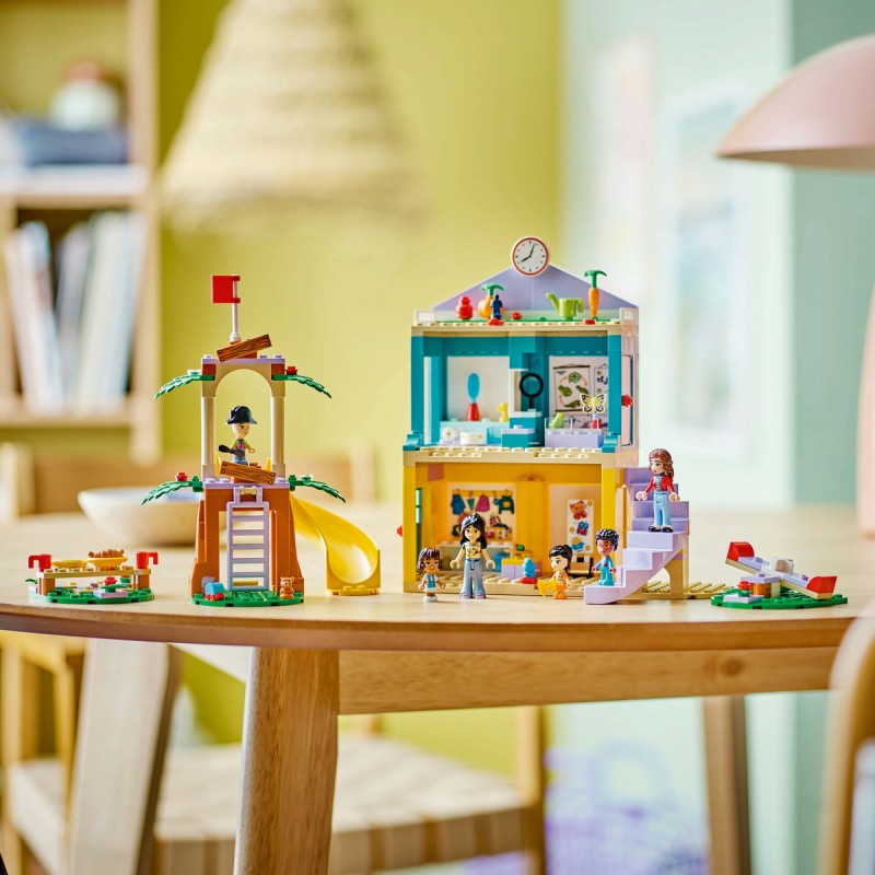 Gradinita din orasul Heartlake LEGO Friends 42636