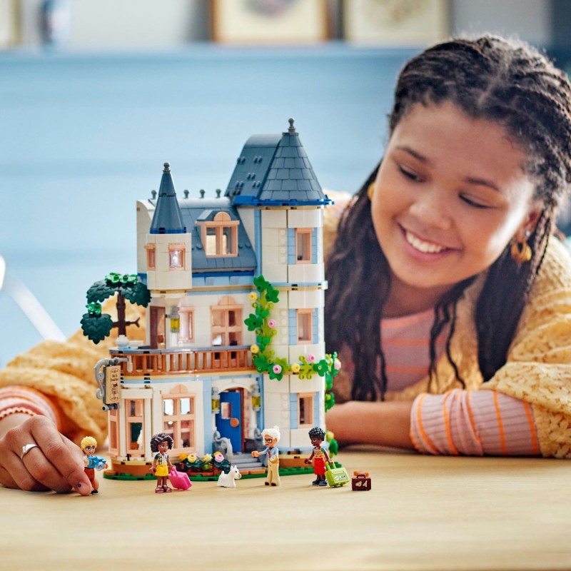 Castelul pensiune LEGO Friends 42638