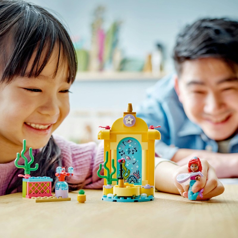 Scena muzicala a lui Ariel LEGO Disney 43235