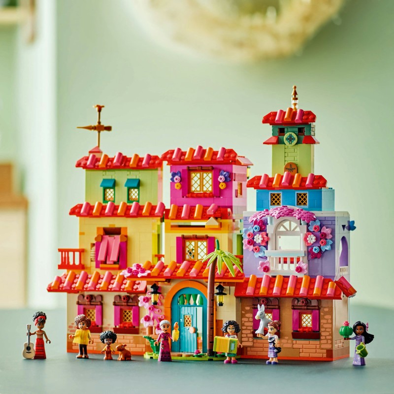 Casa magica a familiei Madrigal LEGO Disney 43245
