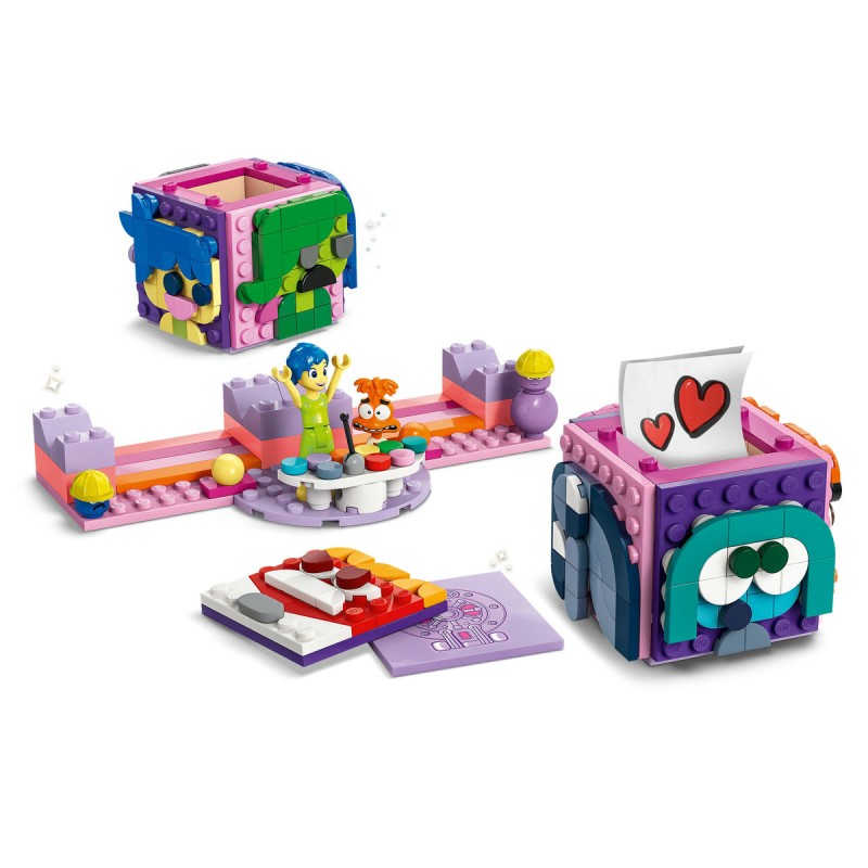 Intors pe dos: Cuburi cu emotii LEGO Disney 43248