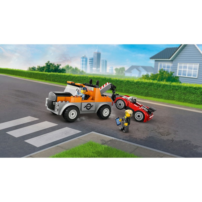 Camioneta de tractare si masina sport LEGO City 60435