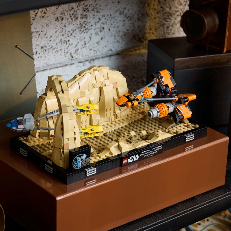 Diorama Cursa din Mos Espa LEGO Star Wars 75380