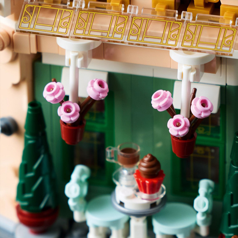 Cafenea frantuzeasca 10362 LEGO Icons