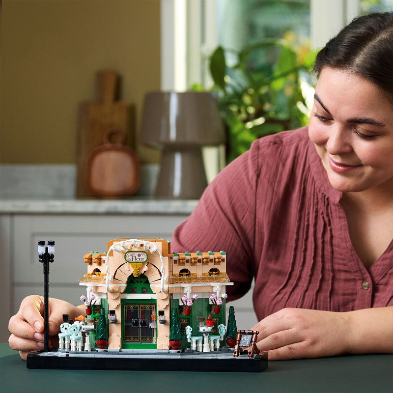 Cafenea frantuzeasca 10362 LEGO Icons