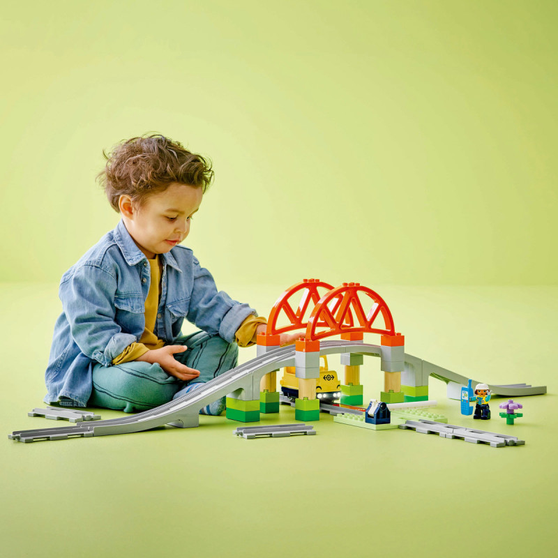 Set de extindere Pod cu sine de cale ferata 10426 LEGO DUPLO