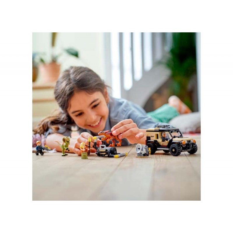 Transportul de Pyroraptor şi Dilophozaur LEGO Jurassic World 76951